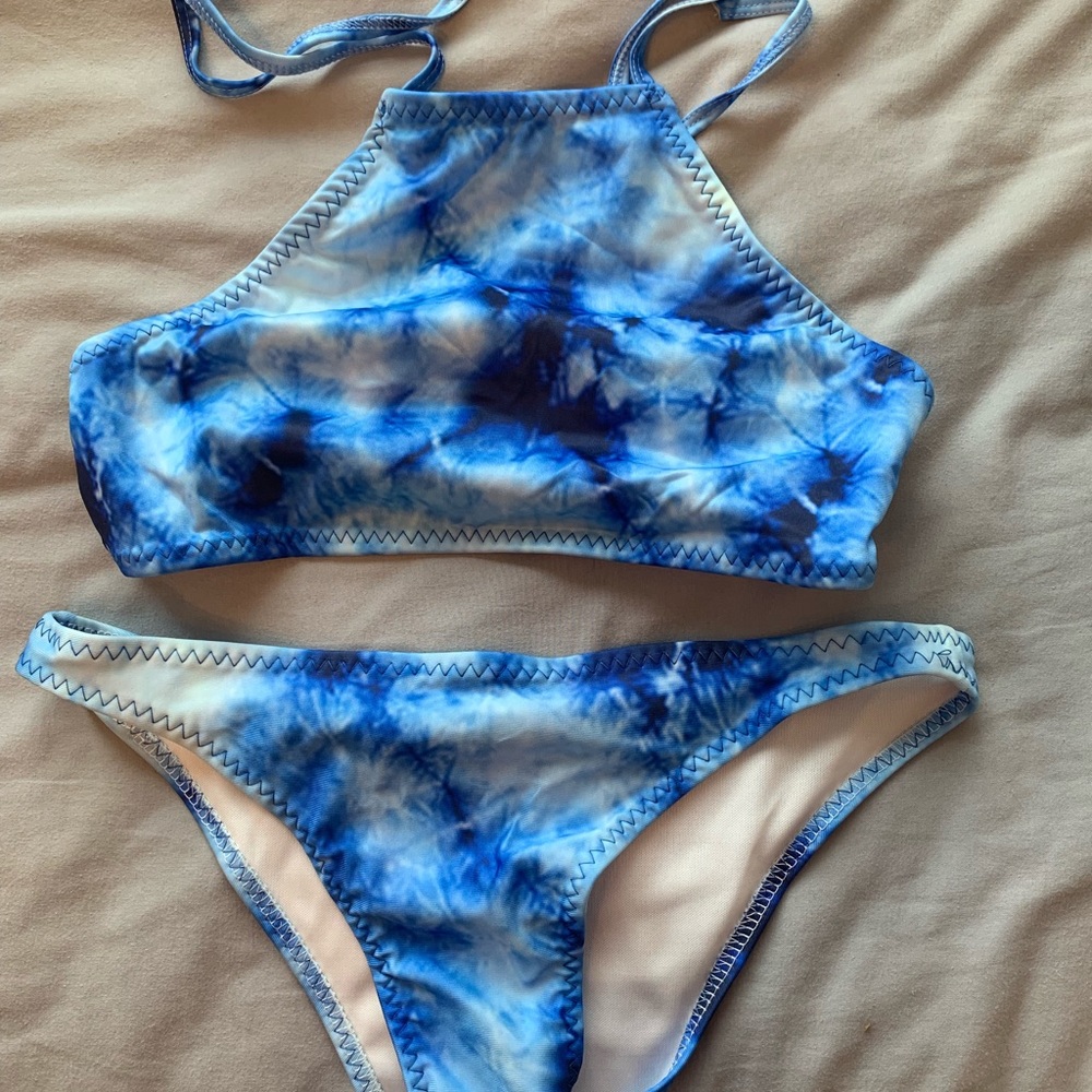 cupshe blue tie dye bikini